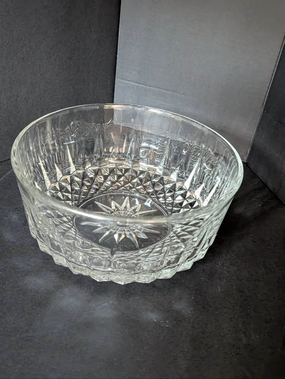 VTG Set Of 4 Arcoroc France Diamant Pressed Glass Bowls 5
